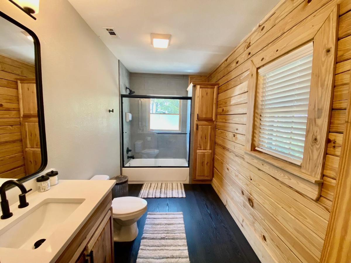 Cabin At Chitt'S Creek Emory 外观 照片